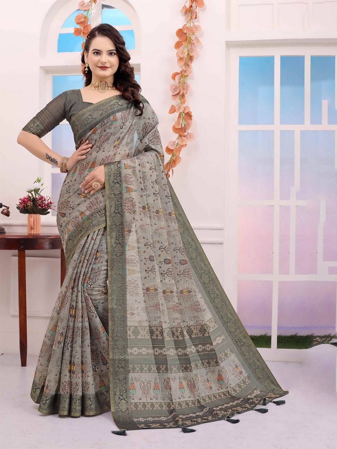 

HEER FASHION Ethnic Motifs Printed Zari Kanjeevaram Saree, Grey