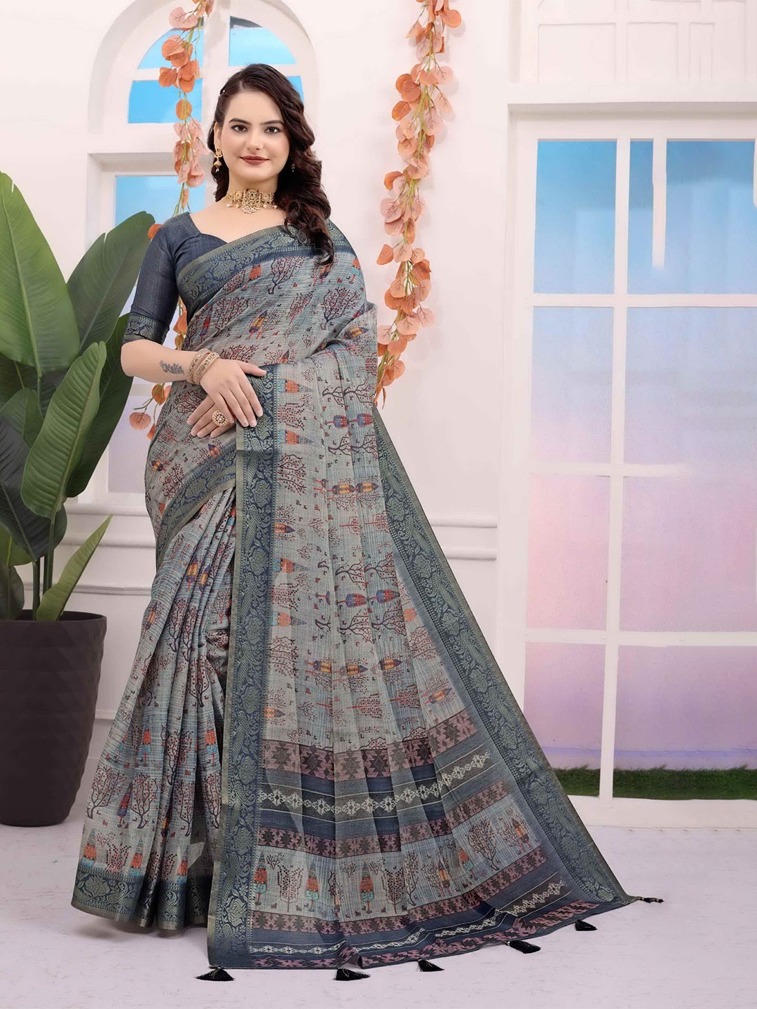 

HEER FASHION Floral Kanjeevaram Saree, Blue