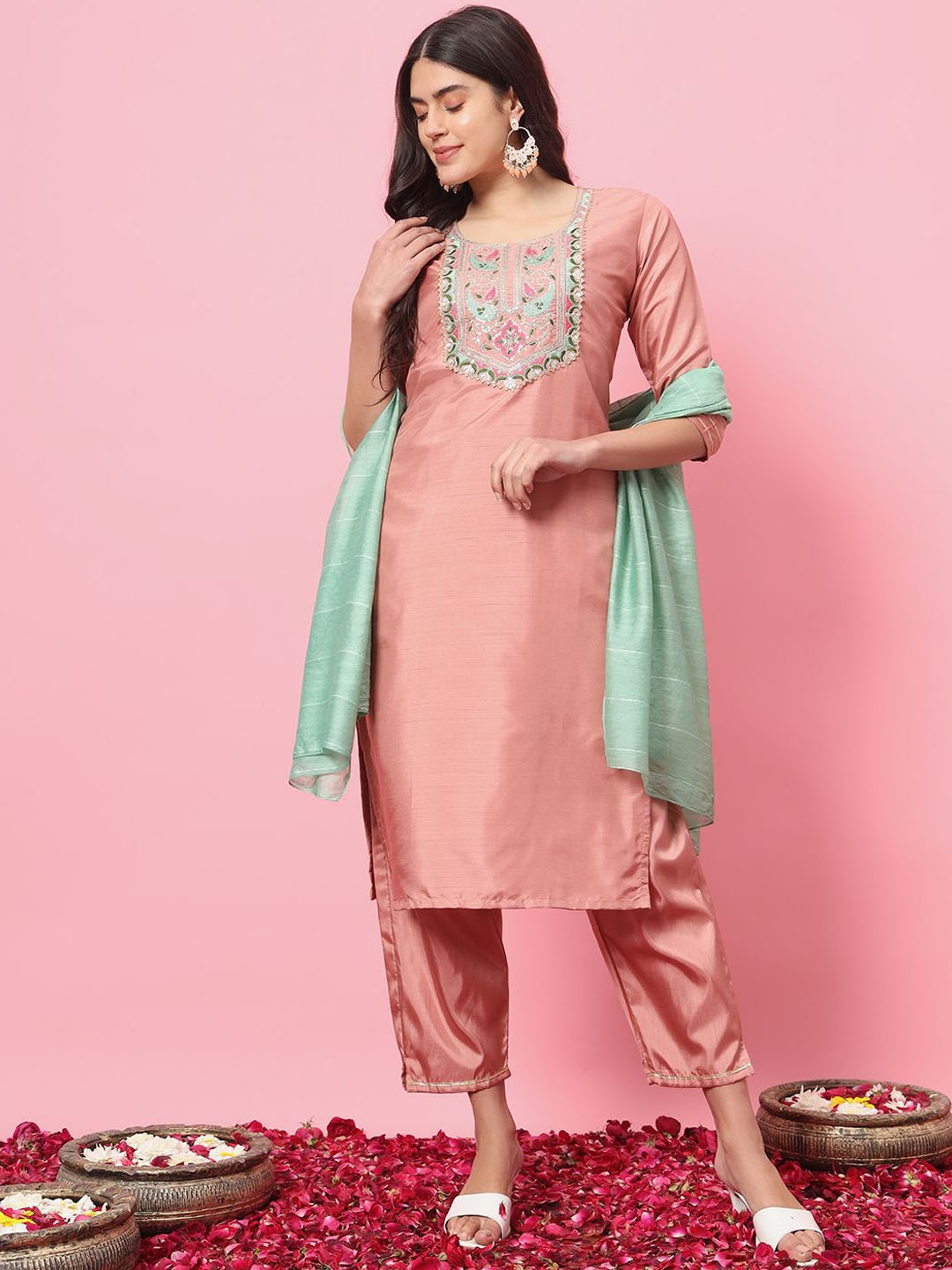 

VredeVogel Floral Yoke Design Sequinned Straight Kurta with Trousers & Dupatta, Peach