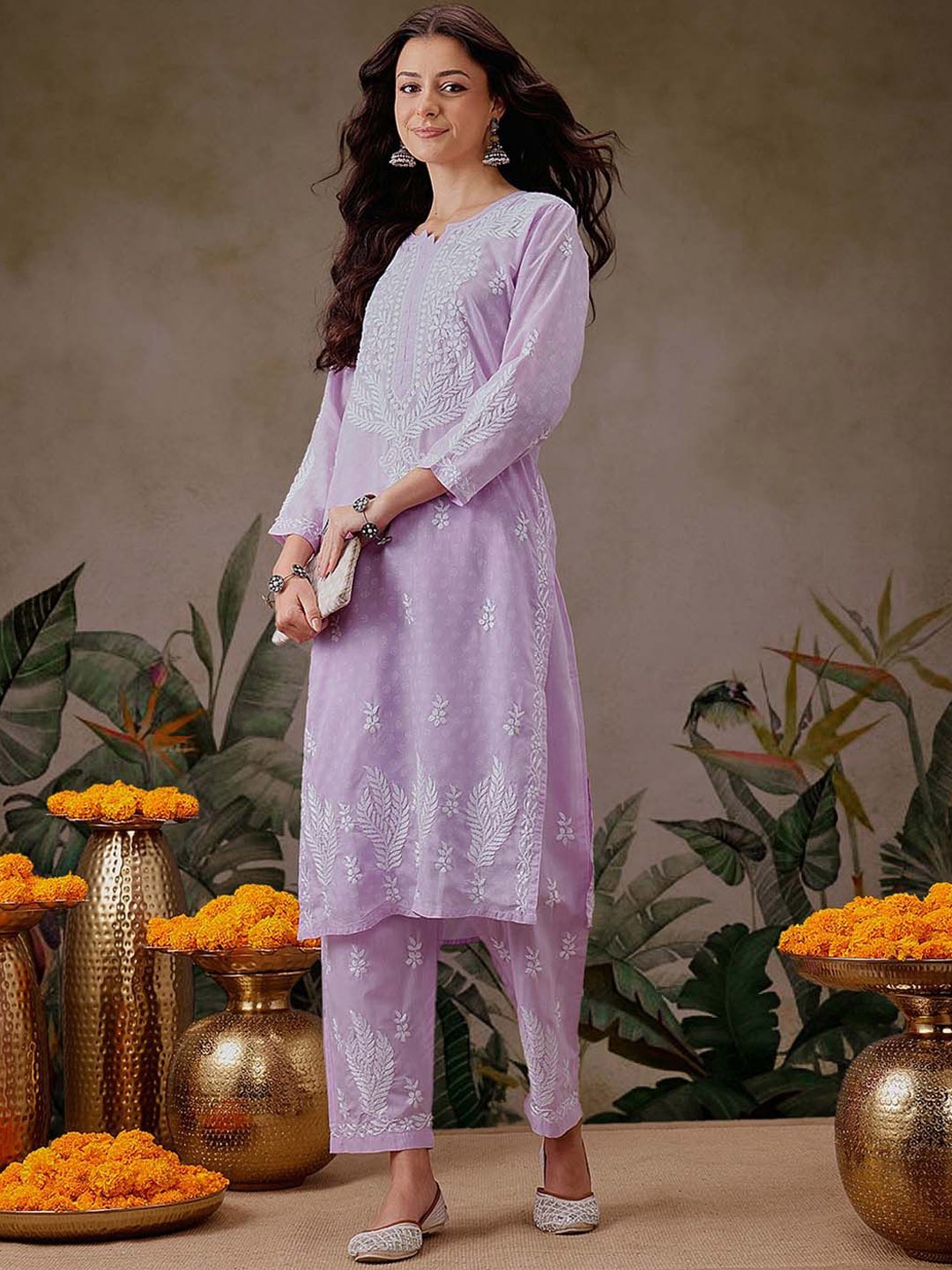 

ADA Floral Embroidered Notch Neck Chikankari Straight Kurta With Trousers, Lavender