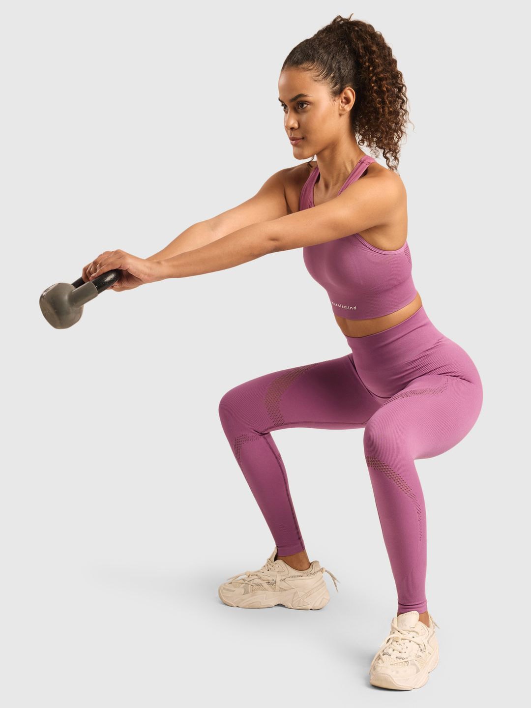 

Musclemind Seamless Full Coverage Racerback Moisture Wicking Sports Bra, Mauve