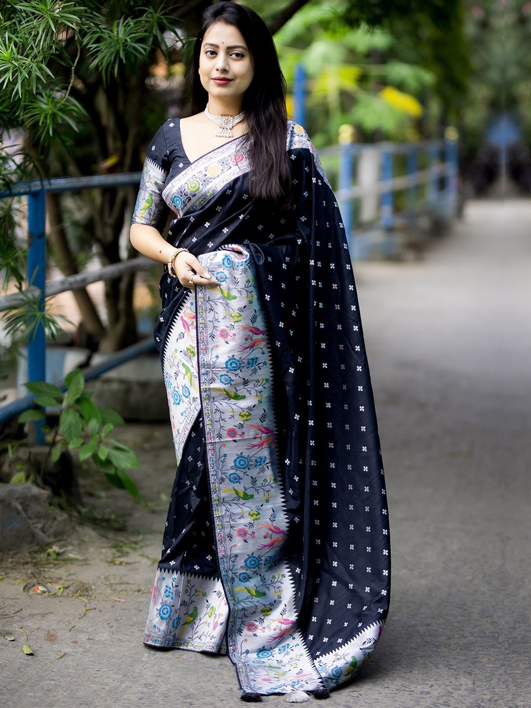 

Panzora Woven Design Zari Paithani Saree, Black