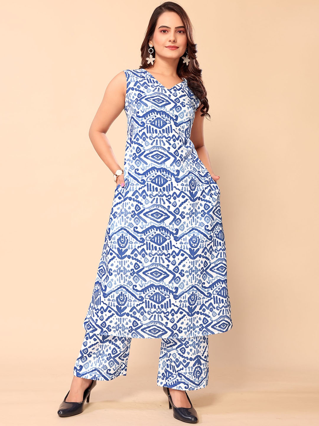 

Fashfun Printed V-Neck Top With Trouser, Blue