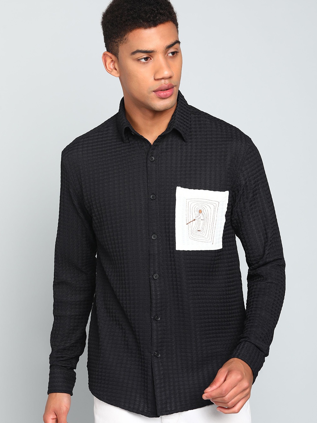

INDICLUB Men Spread Collar Textured Casual Shirt, Black