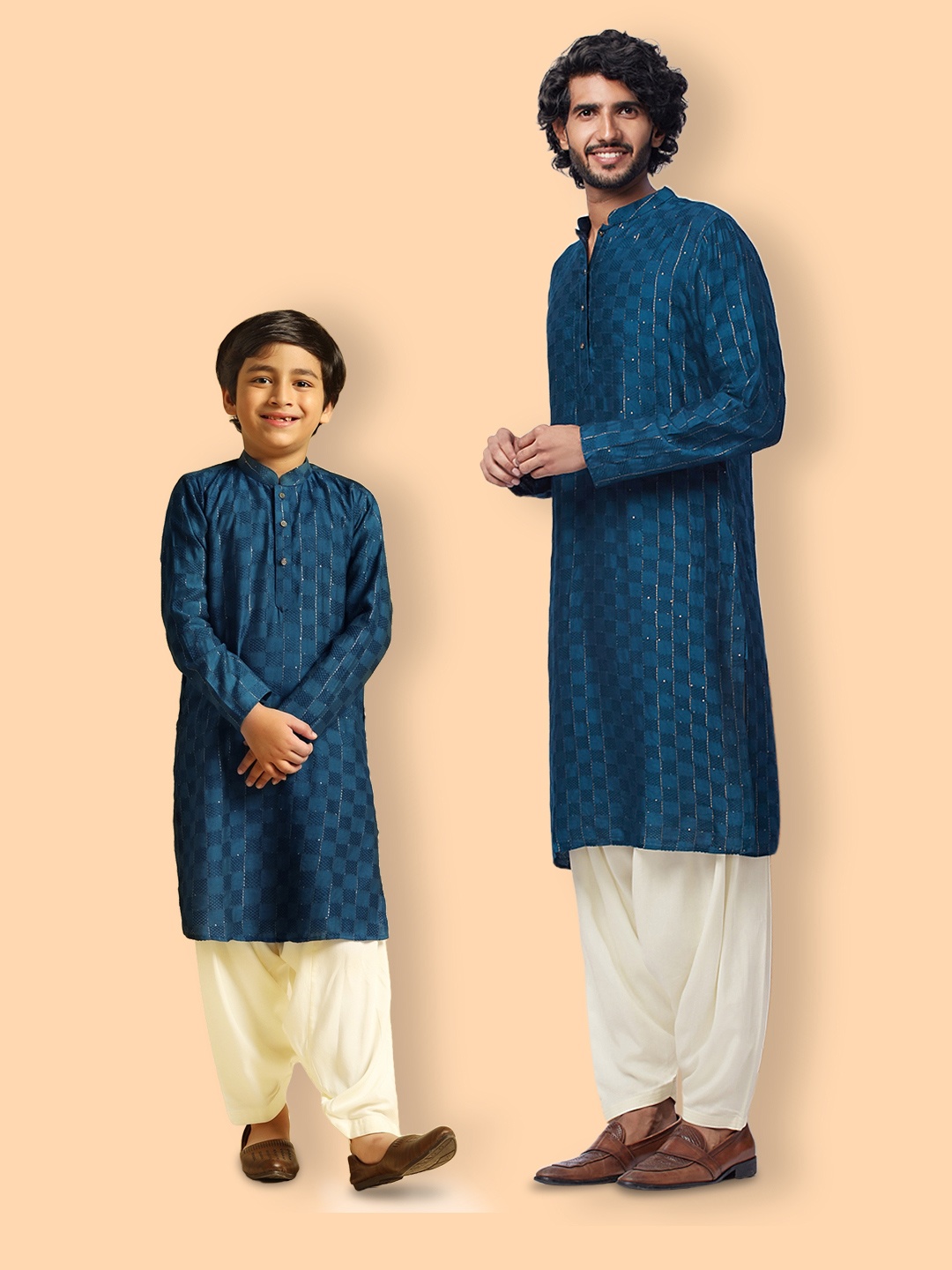 

KISAH Geometric Embroidered Sequinned Mandarin Collar Straight Kurta with Patiala, Blue