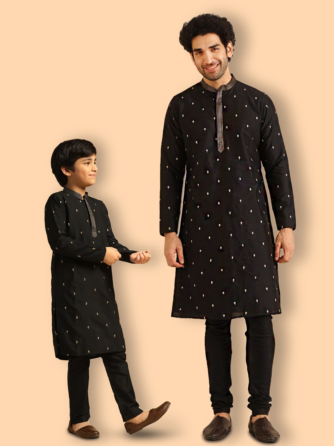 

KISAH Floral Embroidered Sequinned Straight Kurta With Churidar, Black