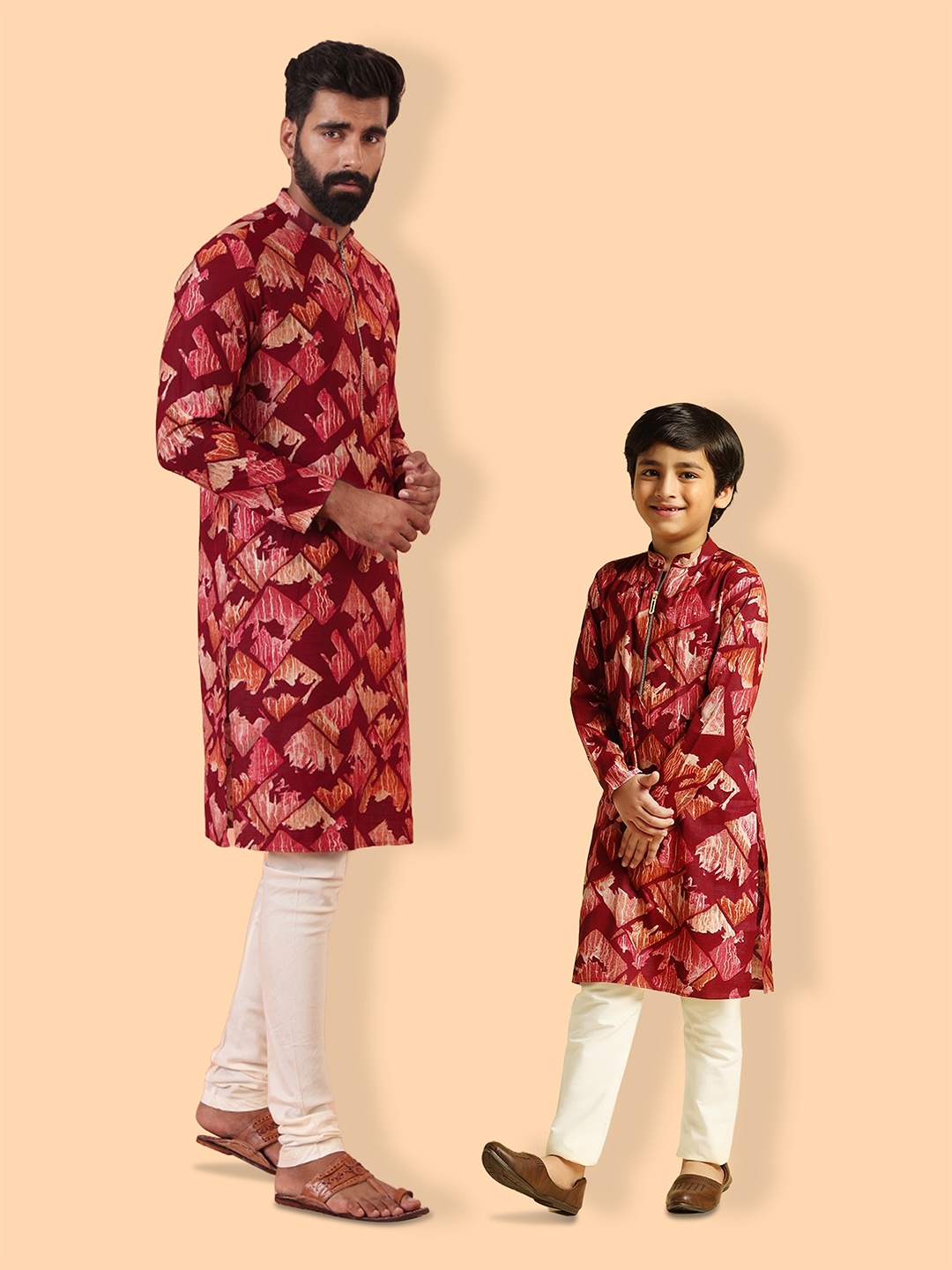 

KISAH Abstract Printed Mandarin Collar Straight Kurta With Churidar, Maroon