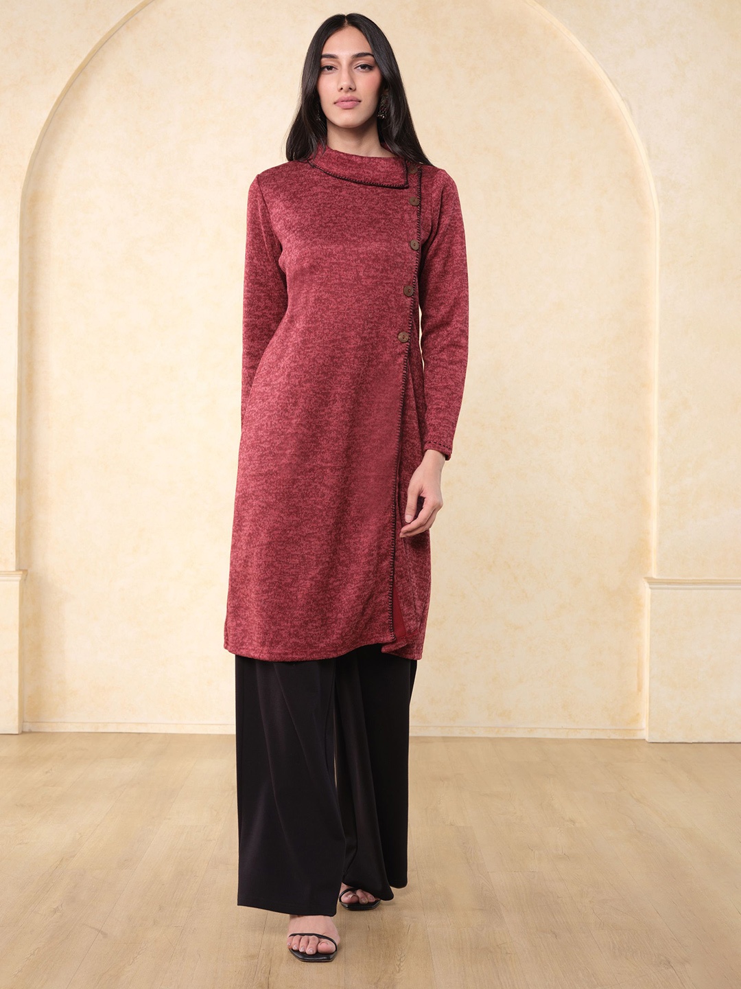 

Global Desi Women Self Design Long Sleeves Straight Kurta, Purple