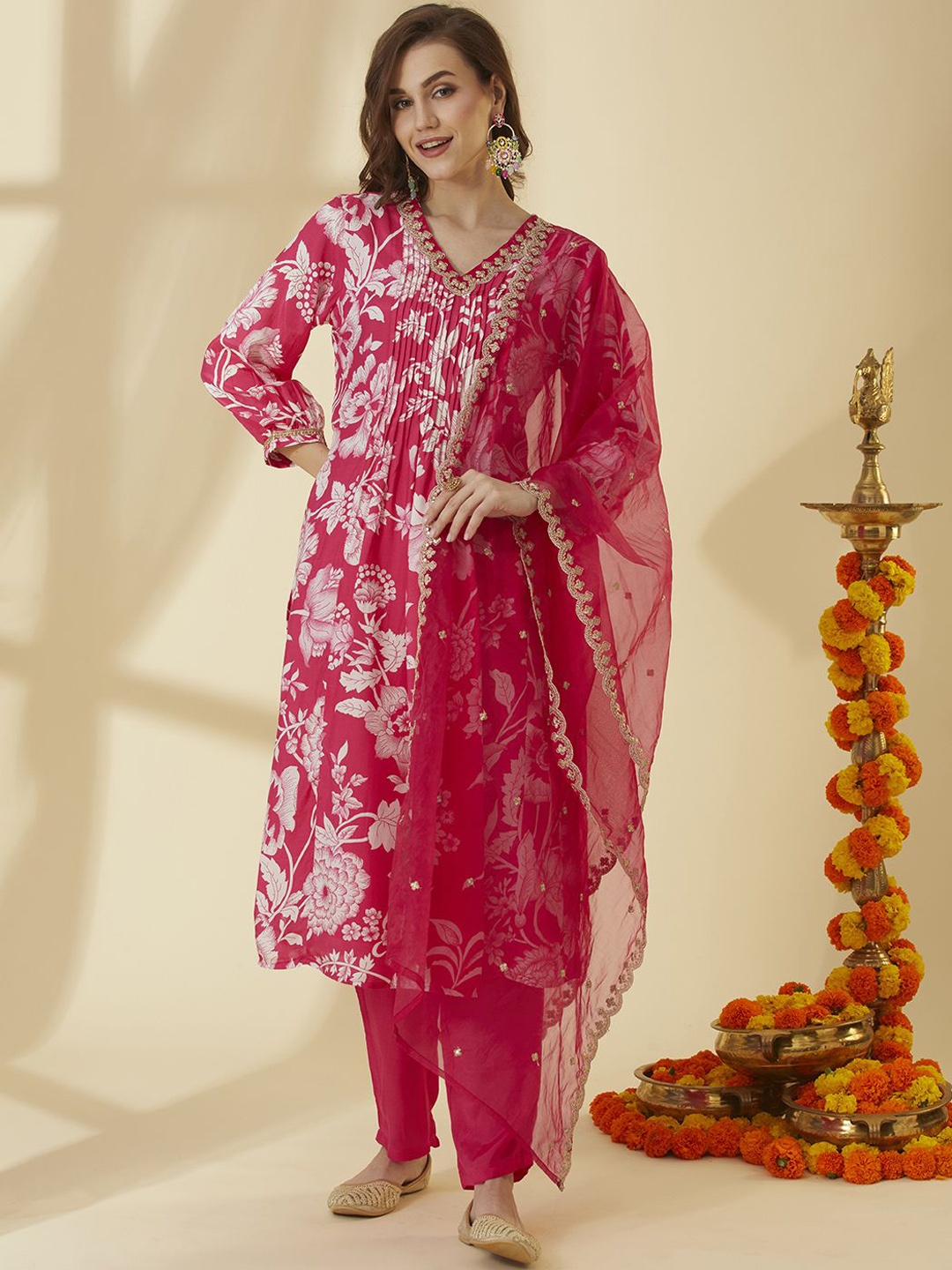 

FASHOR Floral Printed V-Neck Pleated Kurta With Trousers & Dupatta, Pink