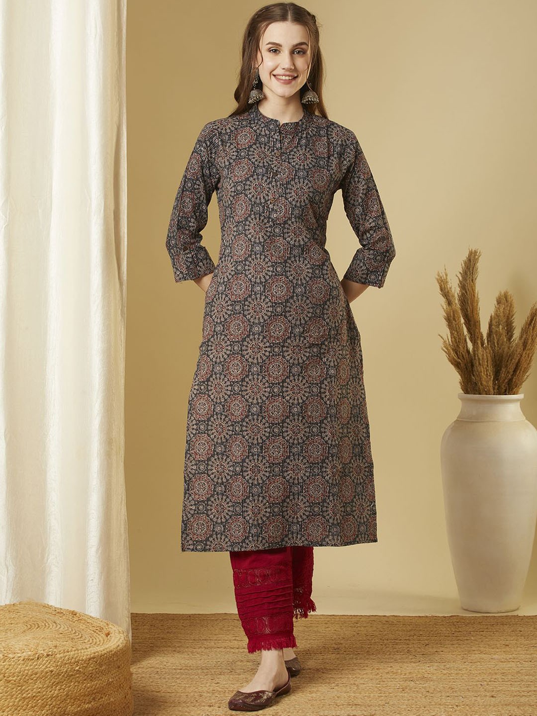

FASHOR Ethnic Motifs Printed Mandarin Collar Cotton Straight Kurta, Black