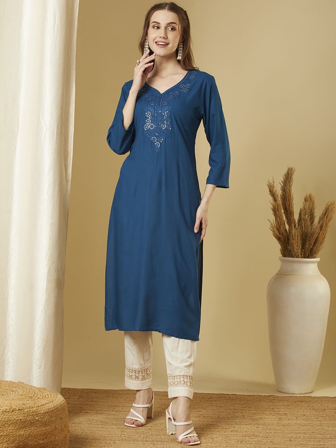 

FASHOR Floral Embroidered Sequinned Straight Kurta, Teal