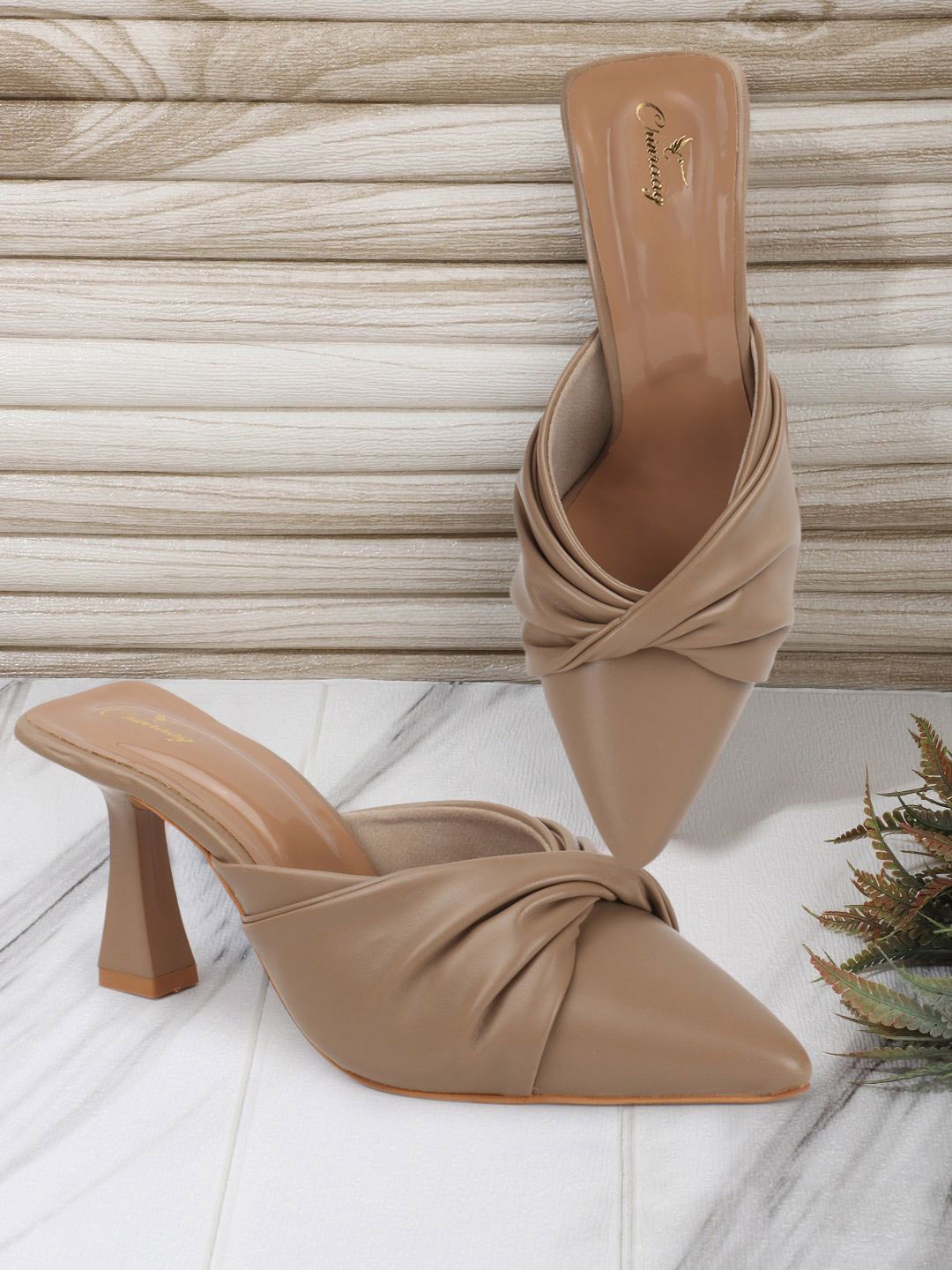 

CHINRAAG Block Heel Mules, Beige