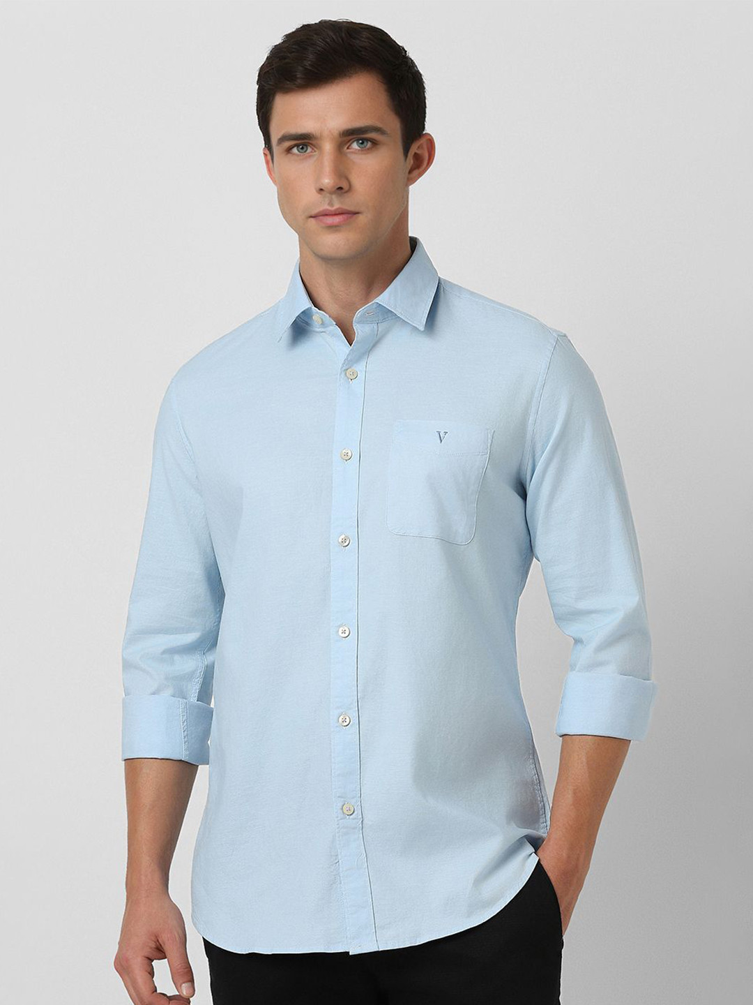 

Van Heusen Sport Men Solid Pure Cotton Casual Shirt, Blue