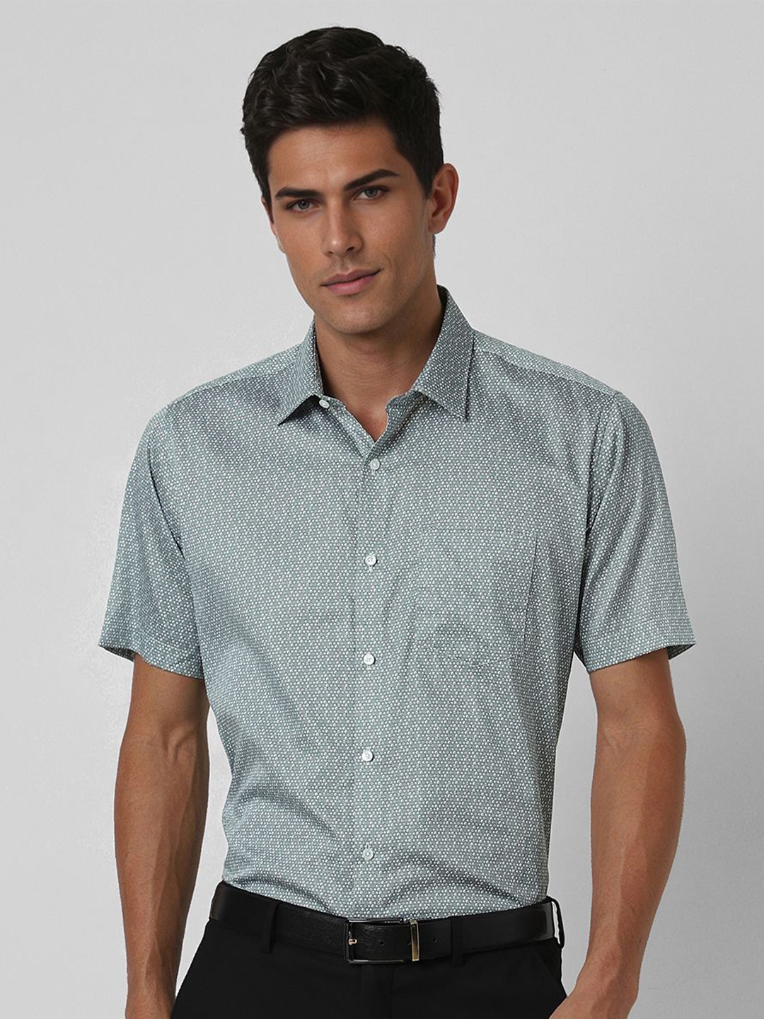 

Van Heusen Men Spread Collar Geometric Printed Cotton Slim Fit Formal Shirt, Blue