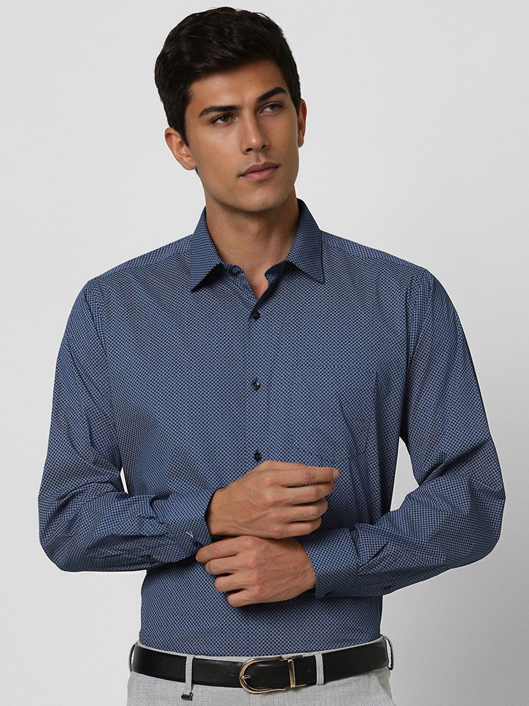 

Van Heusen Men Spread Collar Geometric Printed Cotton Slim Fit Formal Shirt, Blue