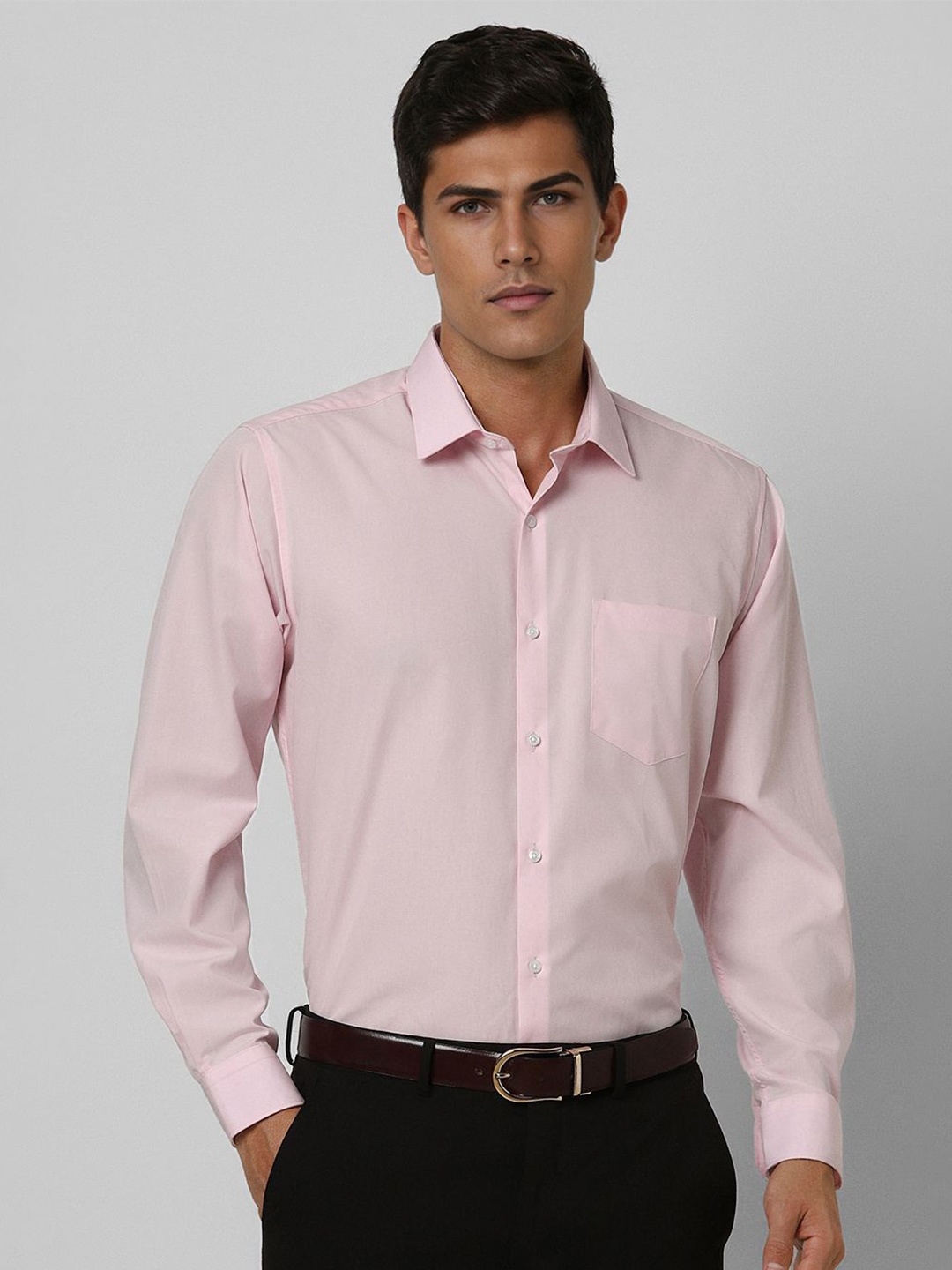 

Van Heusen Men Spread Collar Solid Cotton Slim Fit Formal Shirt, Pink