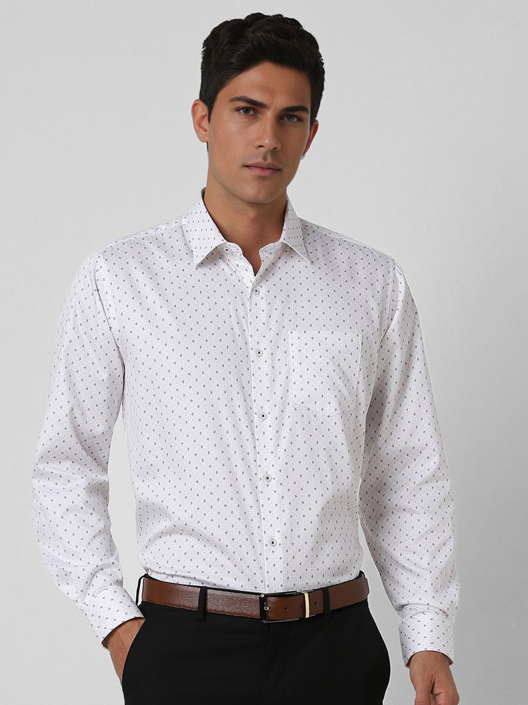 

Van Heusen Men Speread Collar Micro Ditsy Printed Cotton Slim Fit Formal Shirt, White