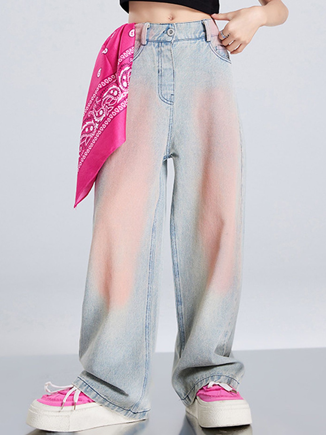 

LULU & SKY Girls Straight Fit Mid-Rise Heavy Fade Jeans, Blue