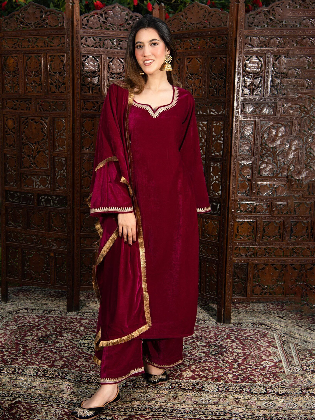 

DIMPLE DESIGN STUDIO Women Regular Gotta Patti Velvet Kurta with Palazzos & Dupatta, Magenta