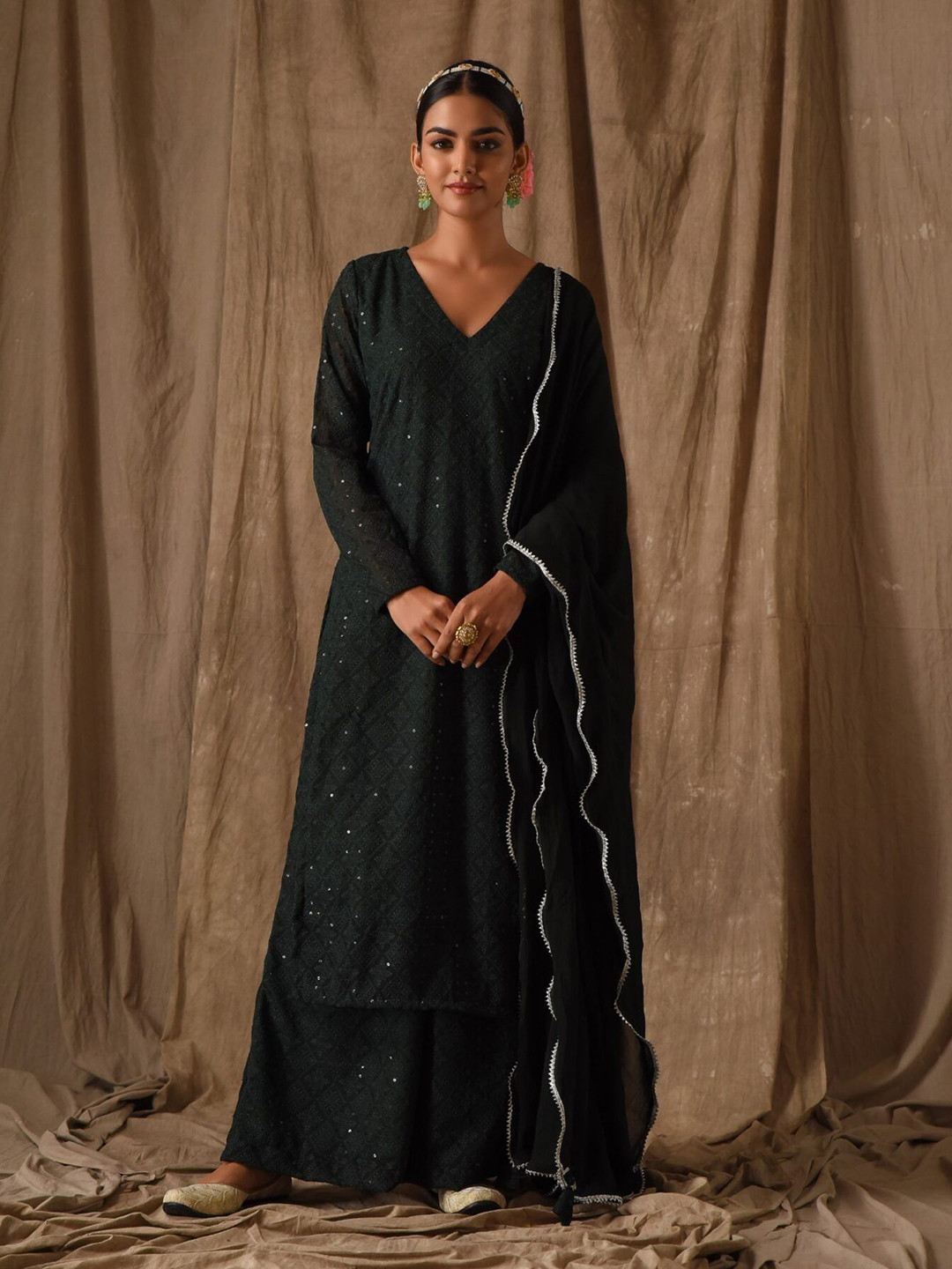 

DIMPLE DESIGN STUDIO Women Floral Embroidered Chikankari Kurta with Palazzos & Dupatta, Green