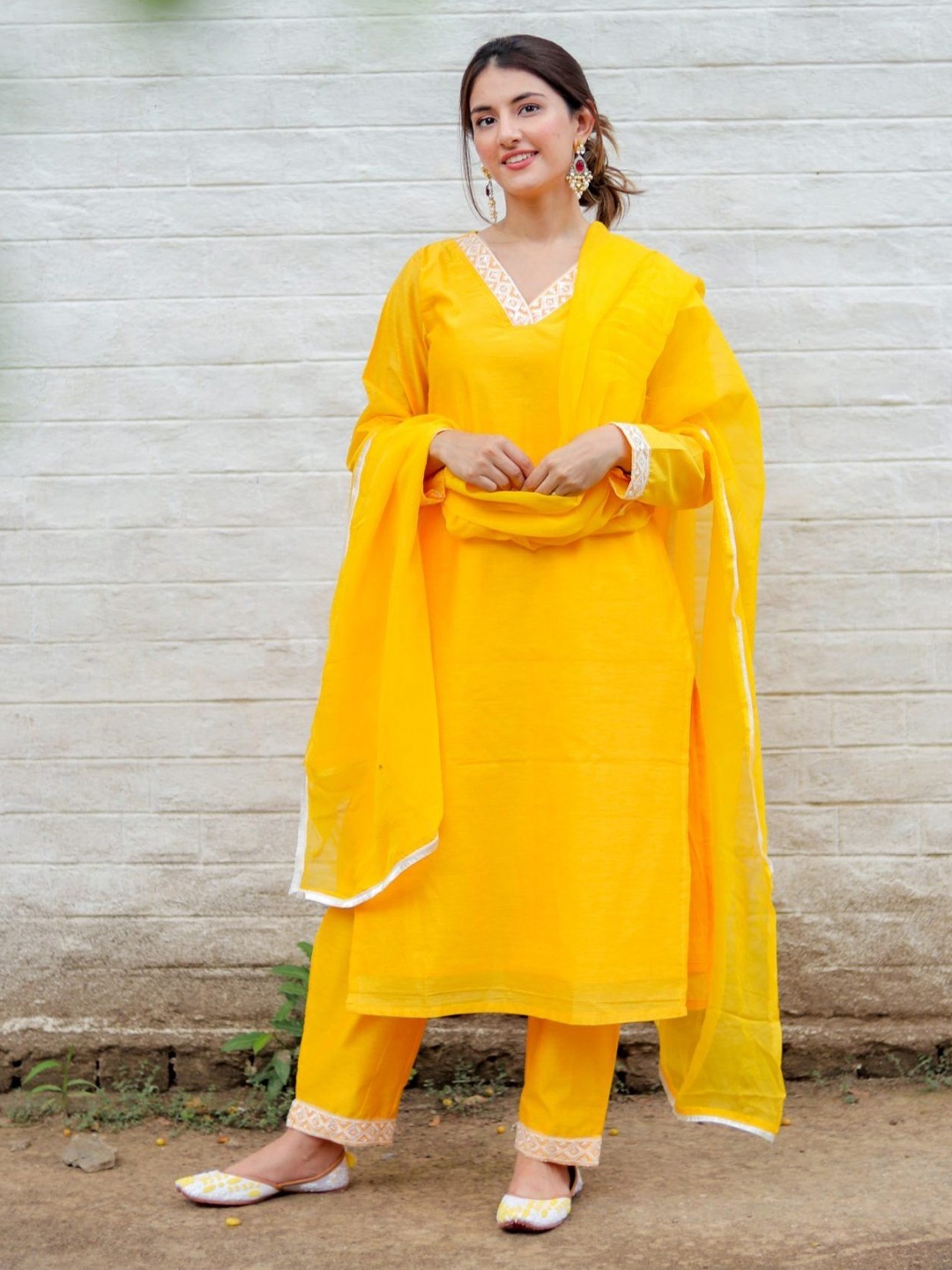 

DIMPLE DESIGN STUDIO Floral Embroidered Chanderi Cotton Kurta With Pyjamas & Dupatta, Yellow