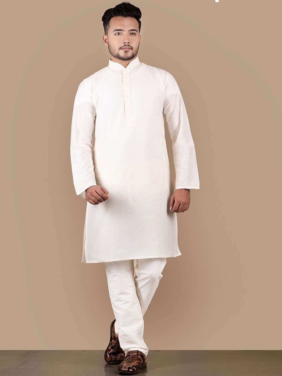 

HERE&NOW Cream-Coloured Mandarin Collar Straight Kurta With Trousers