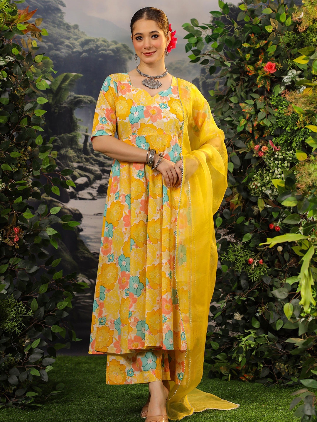 

DIMPLE DESIGN STUDIO Floral Printed Pleated Pure Cotton Kurta with Palazzos & Dupatta, Yellow