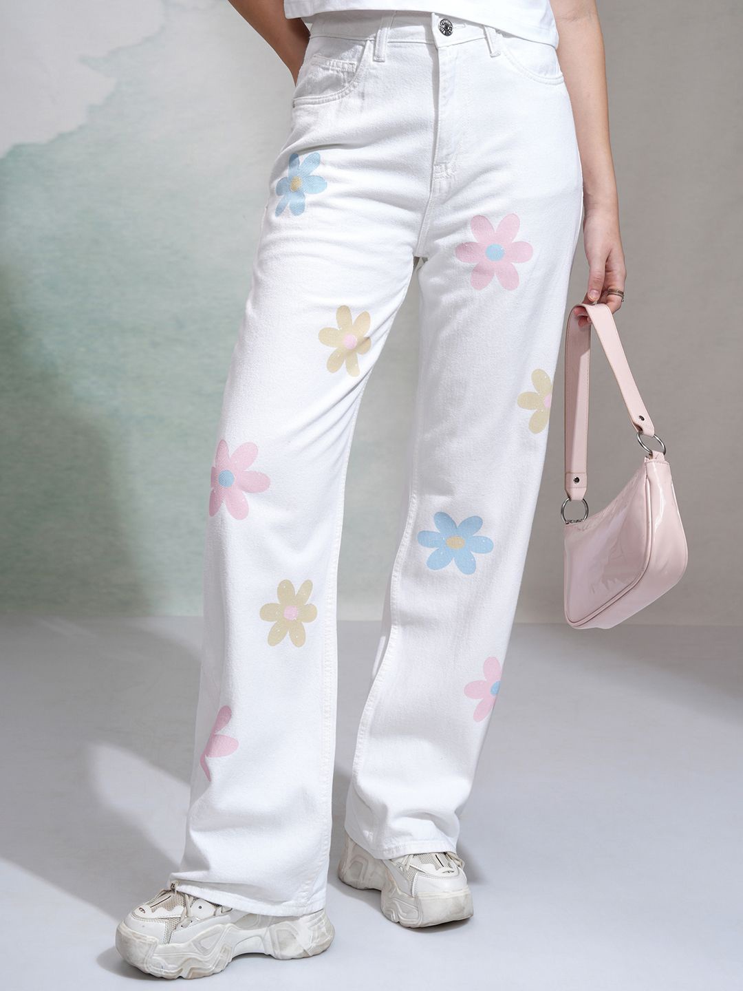

Tokyo Talkies Women Dad Fit Fade Pure Cotton Jeans, White