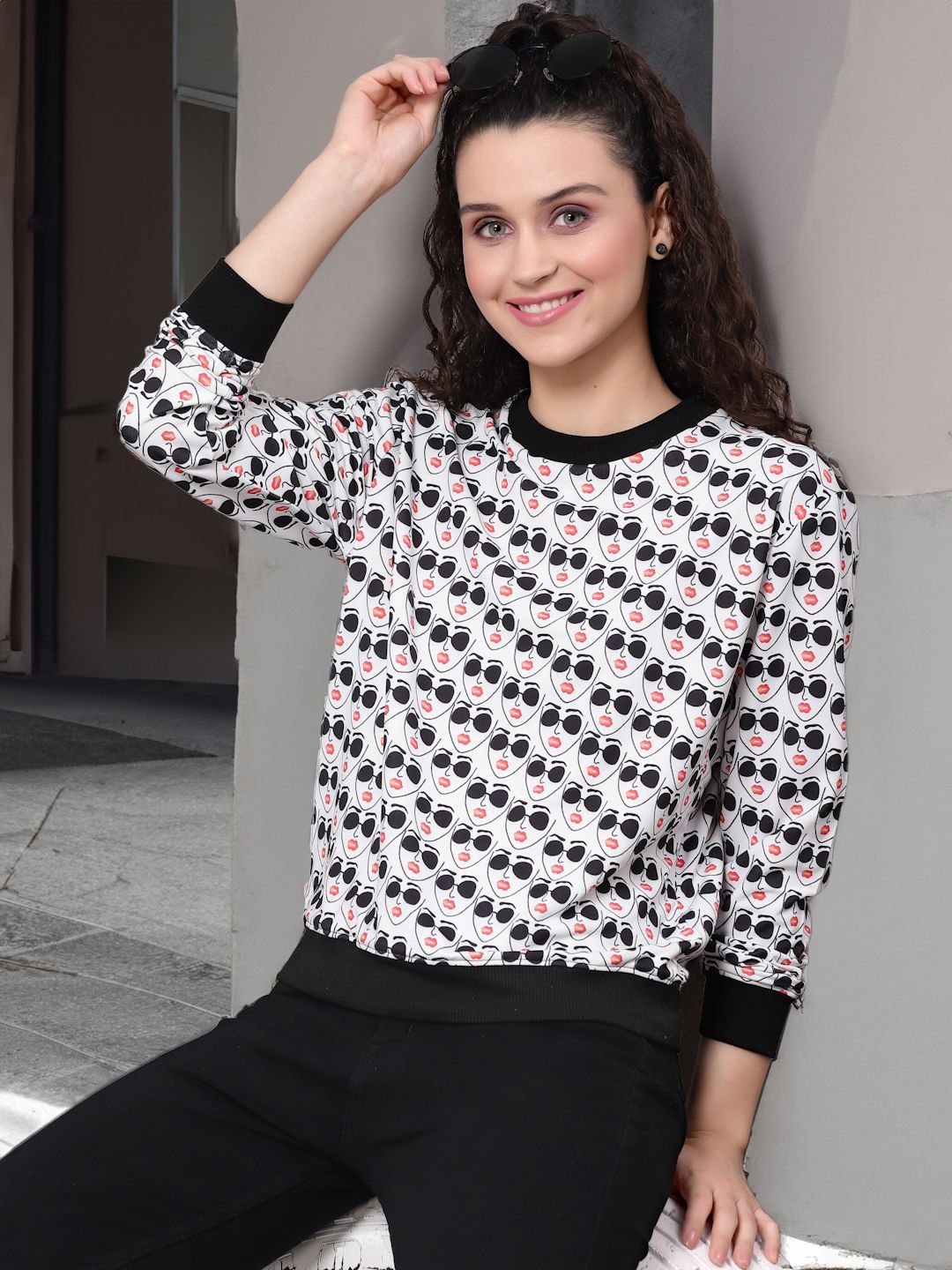 

STYLECAST X KASSUALLY Women Printed Sweatshirt, White