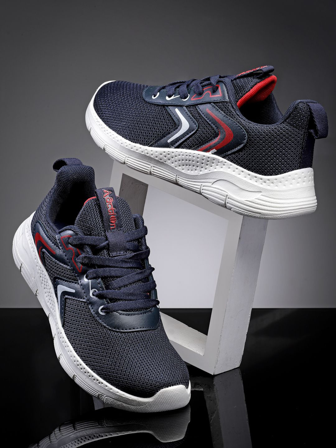

Action Boys Mesh Running Non-Marking Shoes, Navy blue