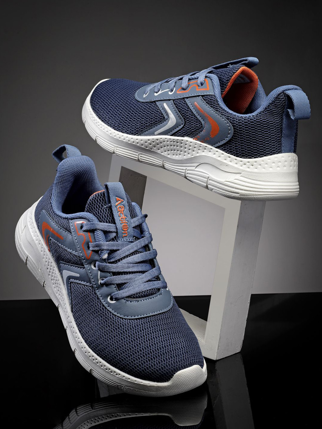 

Action Boys Mesh Running Lightweight Non-Marking Shoes, Blue