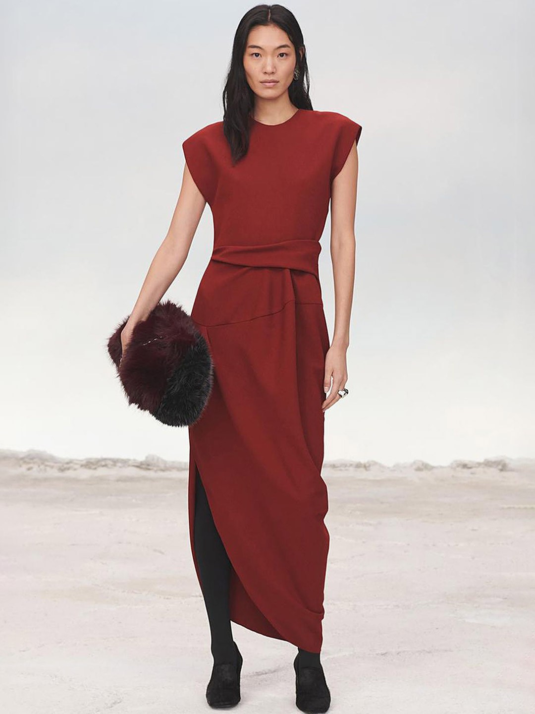 

LULU & SKY Women Drop-Waist Extended Sleeves Tulip Hem Maxi Dress, Red