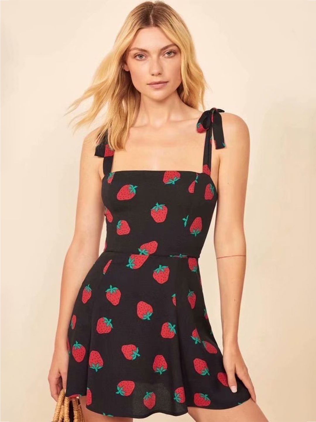 

LULU & SKY Women Conversational Printed Fit & Flare Above Knee Dress, Black