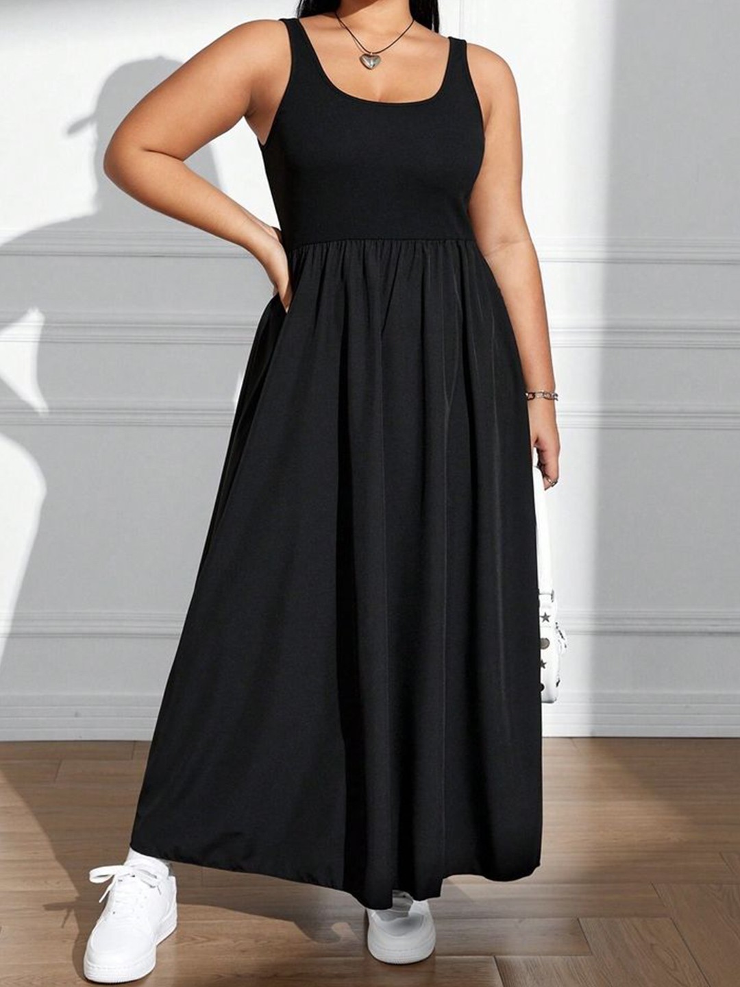

LULU & SKY Women Round Neck Fit and Flare Maxi Dress, Black