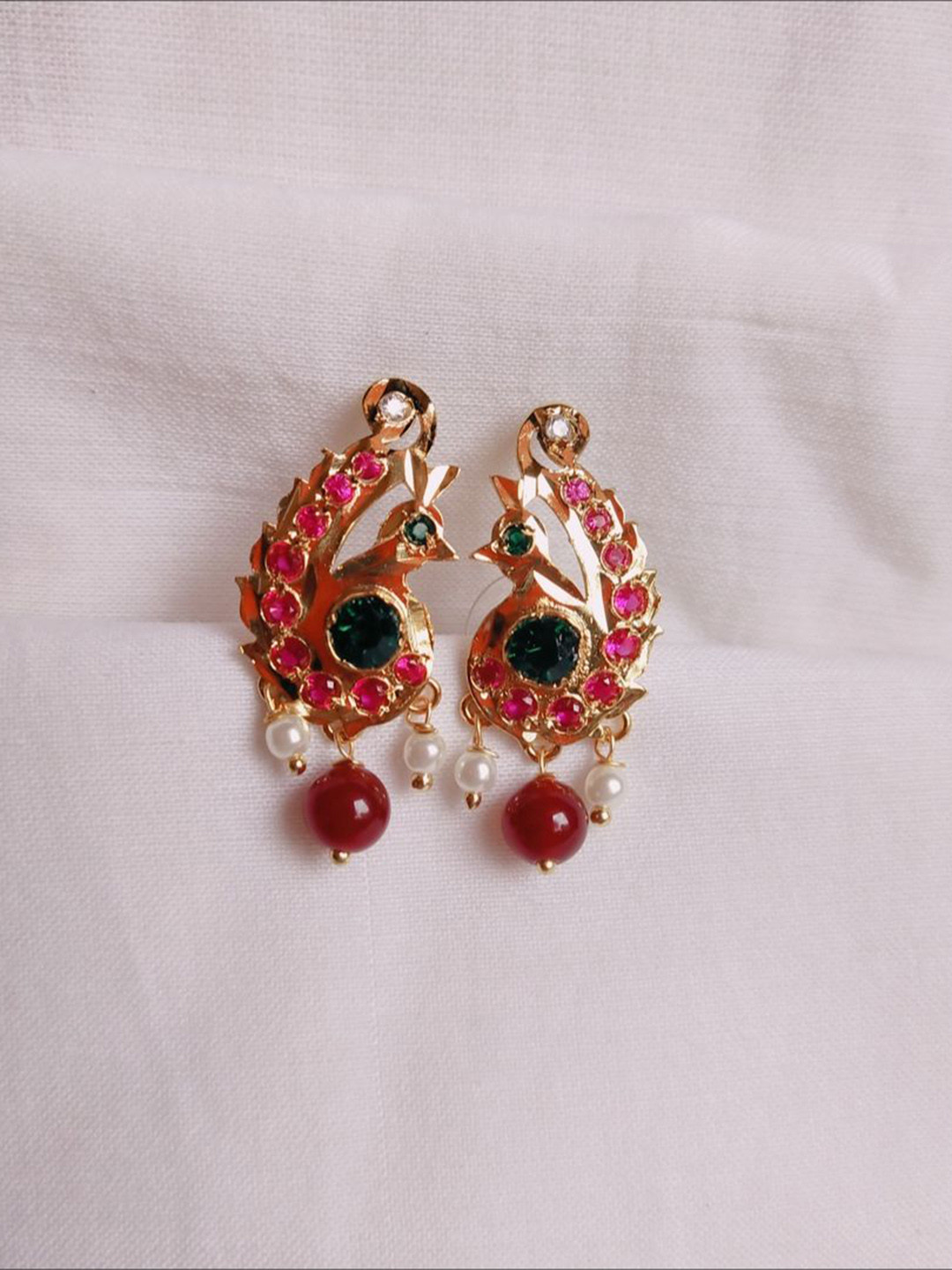 

kurdekars divuu Contemporary Studs Earrings, Gold