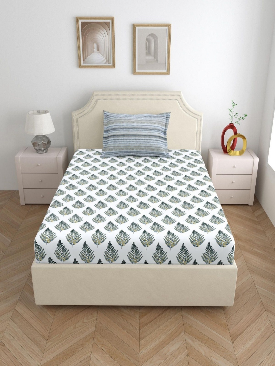 

Aura Grey & White Floral 144 TC Single Bedsheet with 1 Pillow Covers