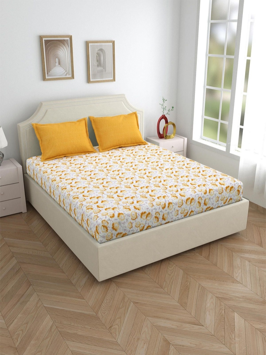 

Aura White & Brown Floral 144 TC Queen Bedsheet with 2 Pillow Covers