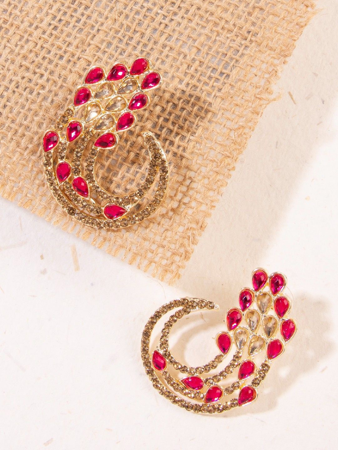 

Anouk Contemporary Studs Earrings, Gold