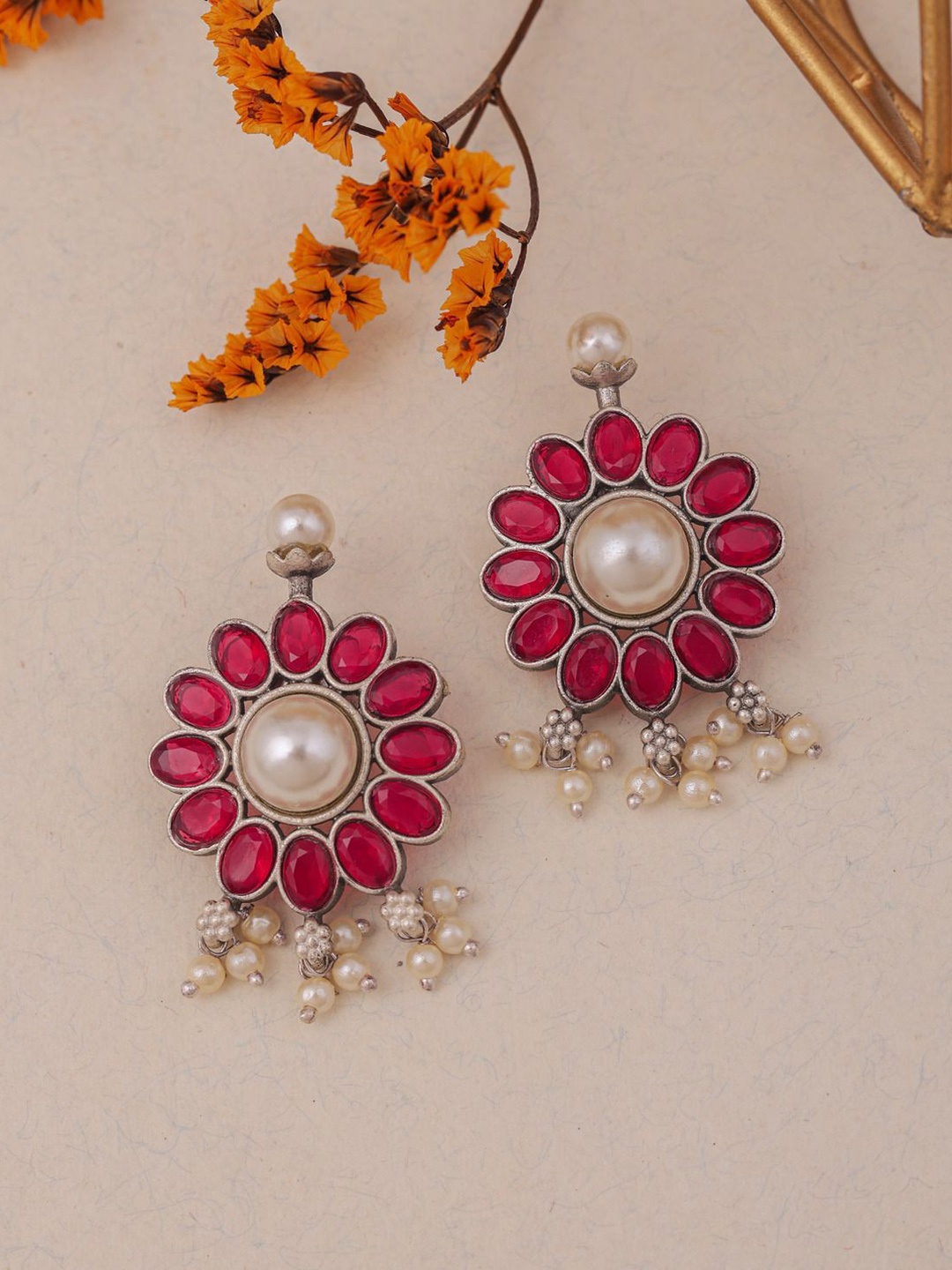 

TOS Classic Studs Earrings, Silver