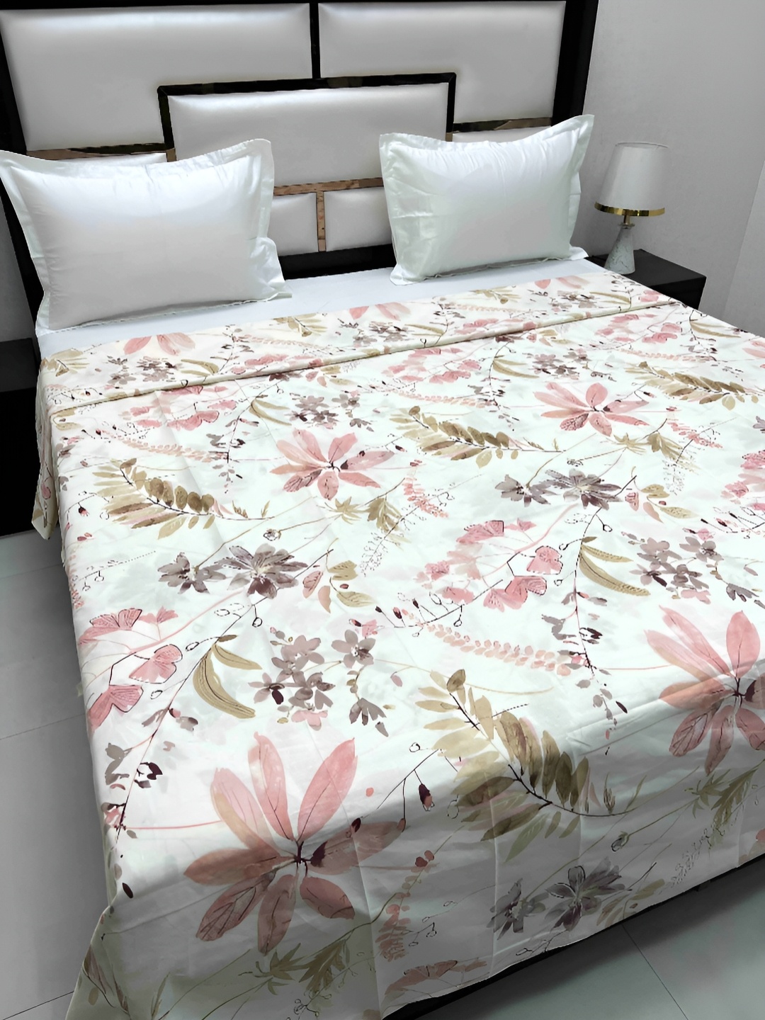 

Pure Decor White & Pink Printed Pure Cotton 230 TC Super King Duvet Cover
