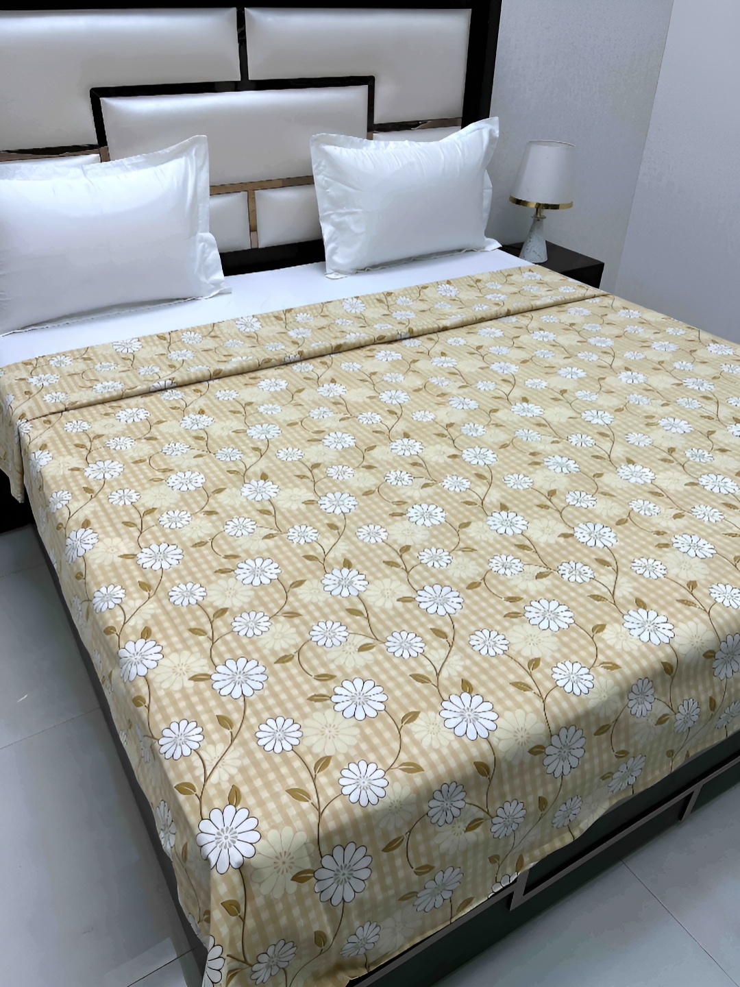 

Pure Decor Cotton Double Bed King Size Winter Duvet Cover for Comforter Quilt & Rajai, Yellow