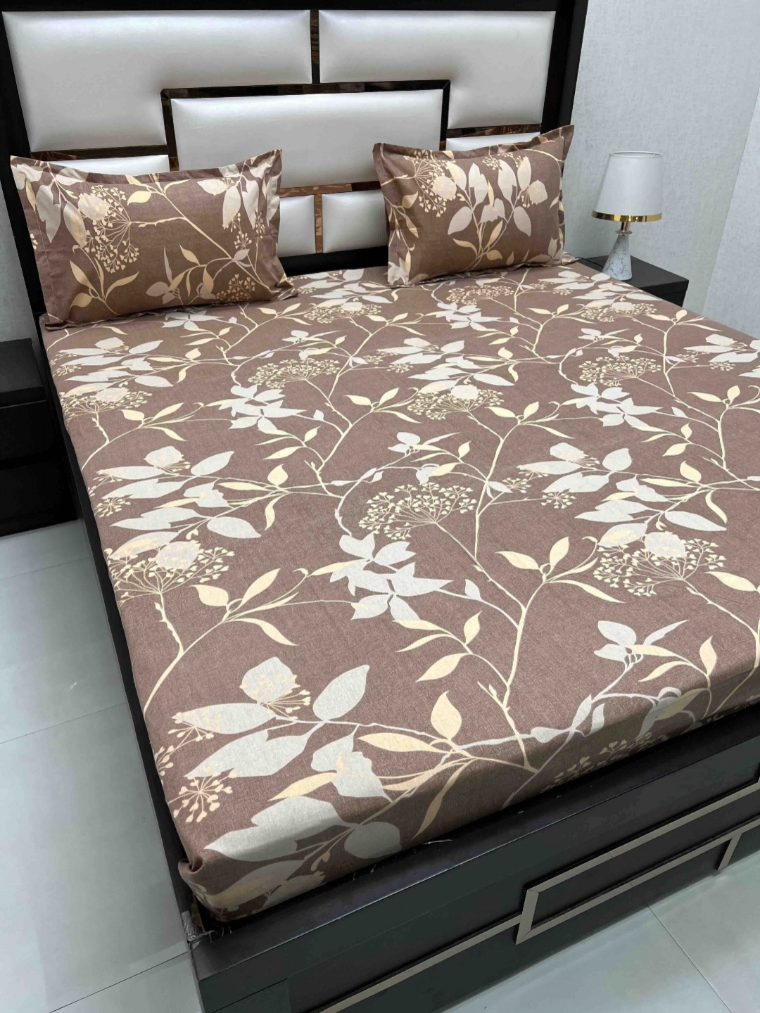 

Velar Fur Sib Brown Printed Pure Cotton 400 TC King Bedsheet Set 2.74 x 2.74 m