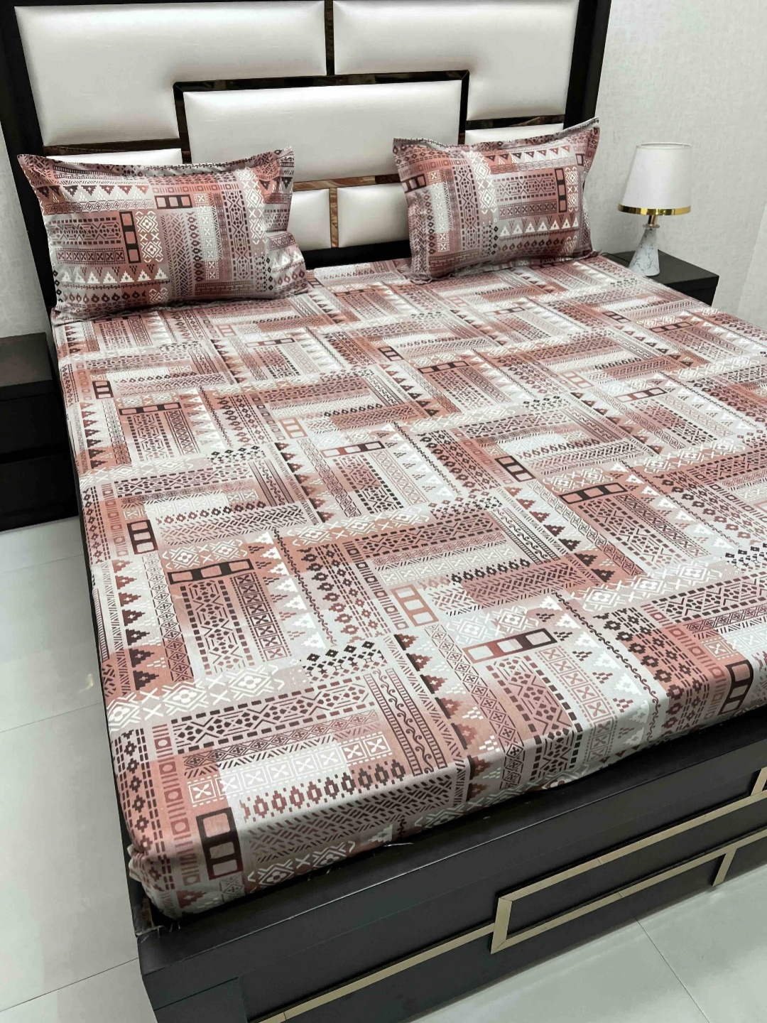 

Velar Fur Sib Brown Printed Pure Cotton 400 TC King Bedsheet Set 2.74 x 2.74 m