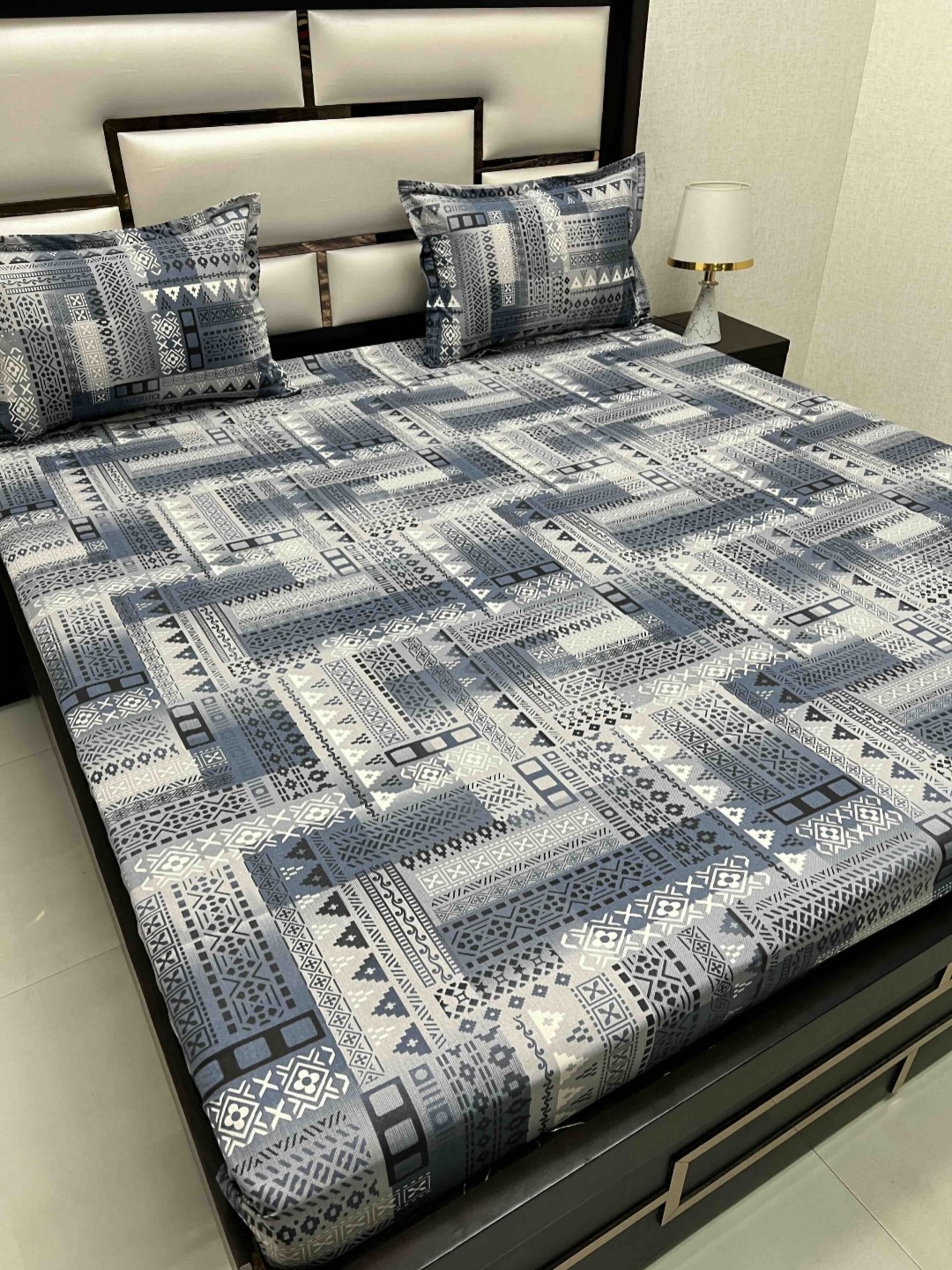 

Pure Decor Blue & Grey Ethnic Motifs 380 TC Cotton King Bedsheet Set 2.74 m x 2.74 m