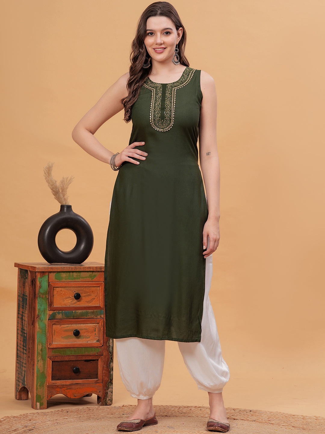 

NYPA Floral Yoke Design Round Neck Sleeveless Regular Gotta Patti Kurta With Salwar, Green