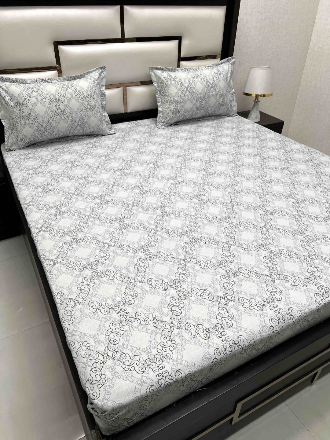 

Velar Fur Sib Blue Printed Pure Cotton 350 TC King Bedsheet Set 2.74 x 2.74 m