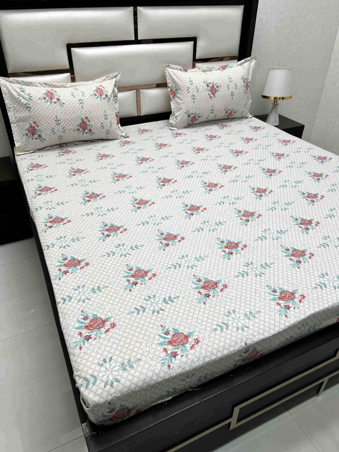 

Velar Fur Sib White Printed Pure Cotton 350 TC King Bedsheet Set 2.74 x 2.74 m
