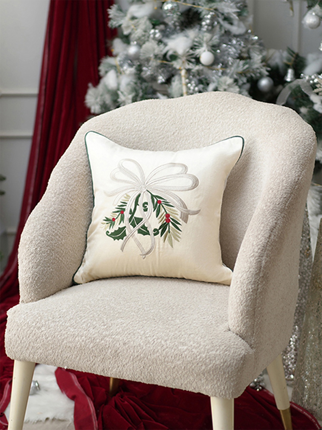 

BELIHODE Set of 2 Frosted Ribbonry Embroidered Cushion Cover, Cream