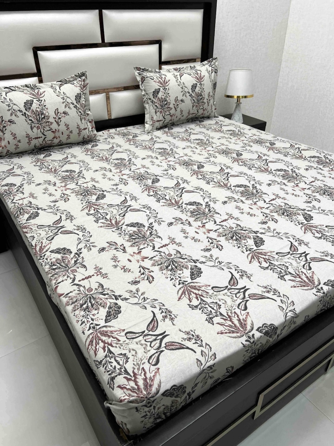 

Velar Fur Sib Grey Printed Pure Cotton 330 TC King Bedsheet Set 2.74 x 2.74 m
