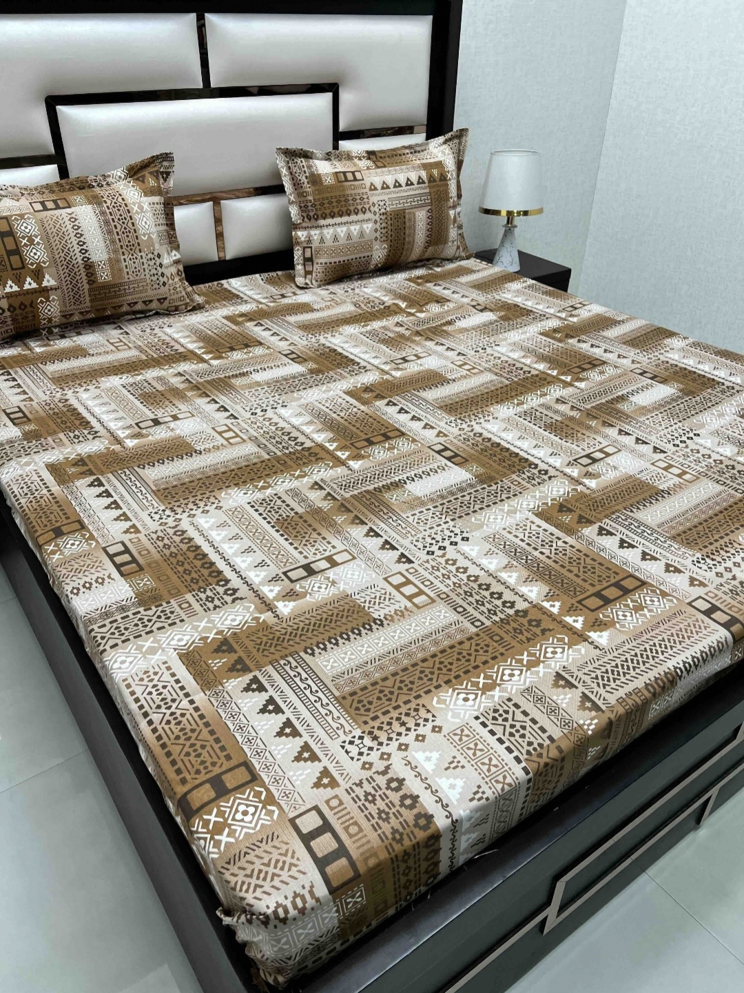 

Pure Decor Brown & White Ethnic Motifs Cotton 330 TC King Bedsheet Set 2.74 m x 2.74 m